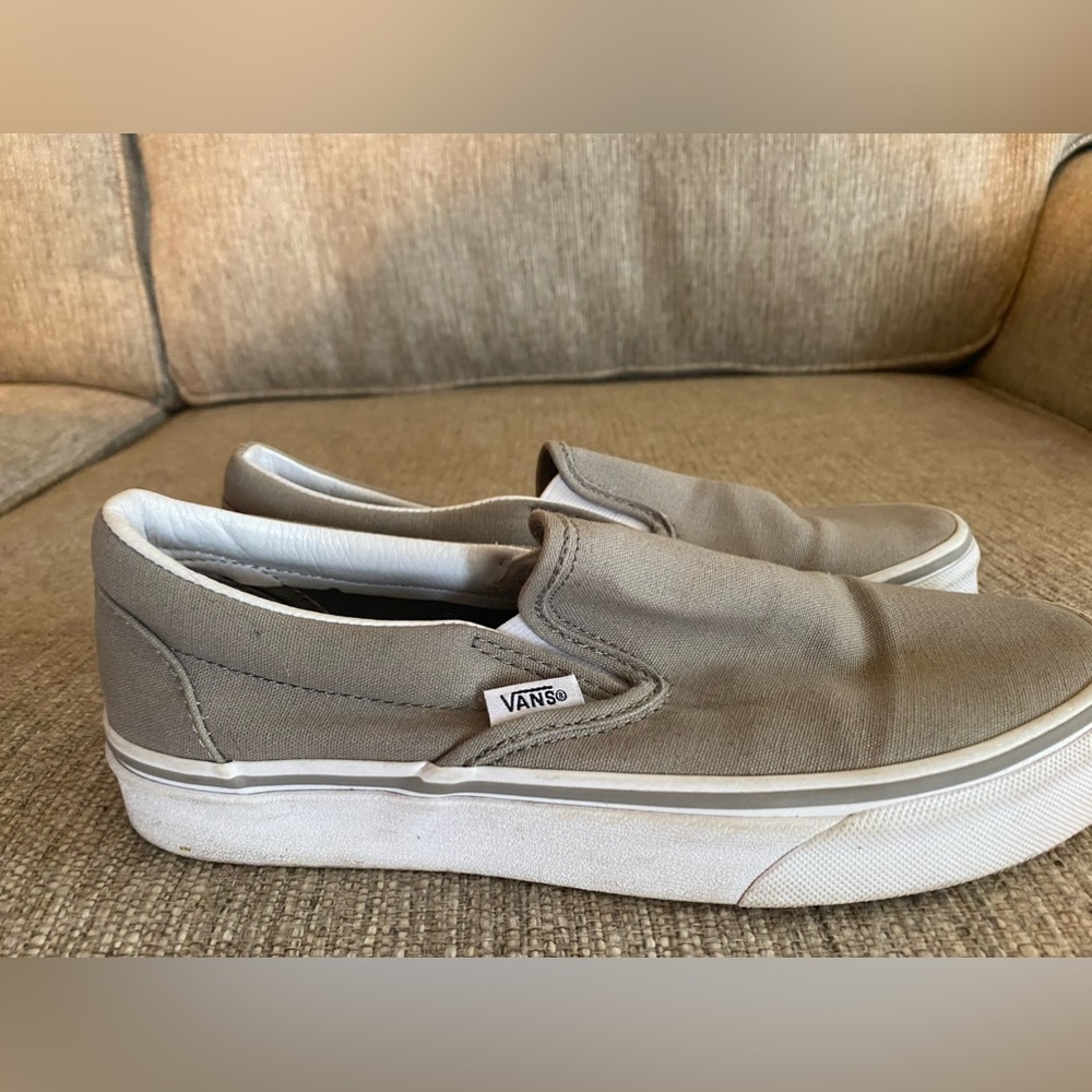 Vans - Picture 4 of 6